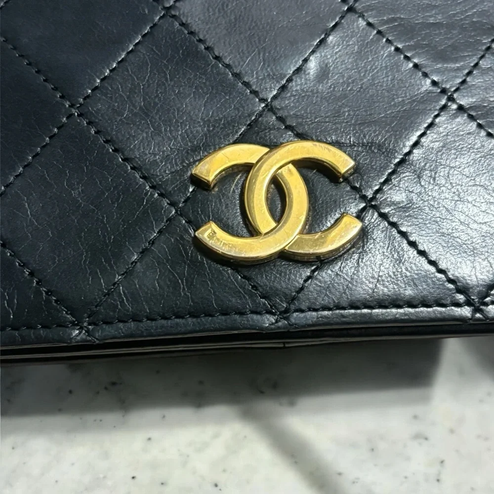 1989’ Vintage Black Lambskin Single Flap Shoulder Bag